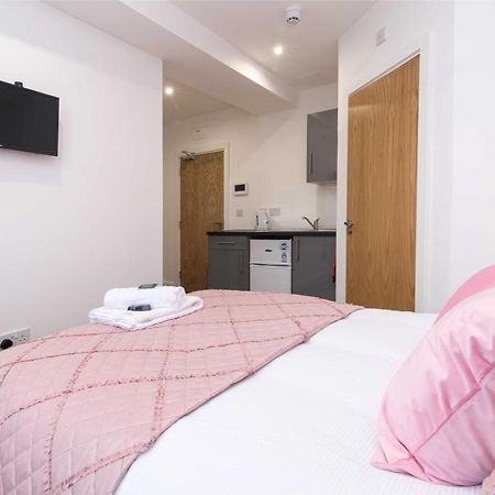 Sublime Stays Webberley Stylish Studio Stoke City Centre المظهر الخارجي الصورة