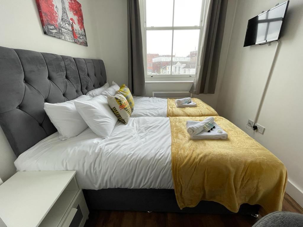 Sublime Stays Webberley Stylish Studio Stoke City Centre المظهر الخارجي الصورة